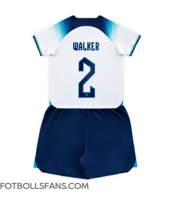 England Kyle Walker #2 Replika Hemmatröja Barn VM 2022 Kortärmad (+ Korta byxor)